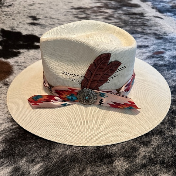 Charlie 1 Horse Straw Hat size Medium - Picture 2 of 3